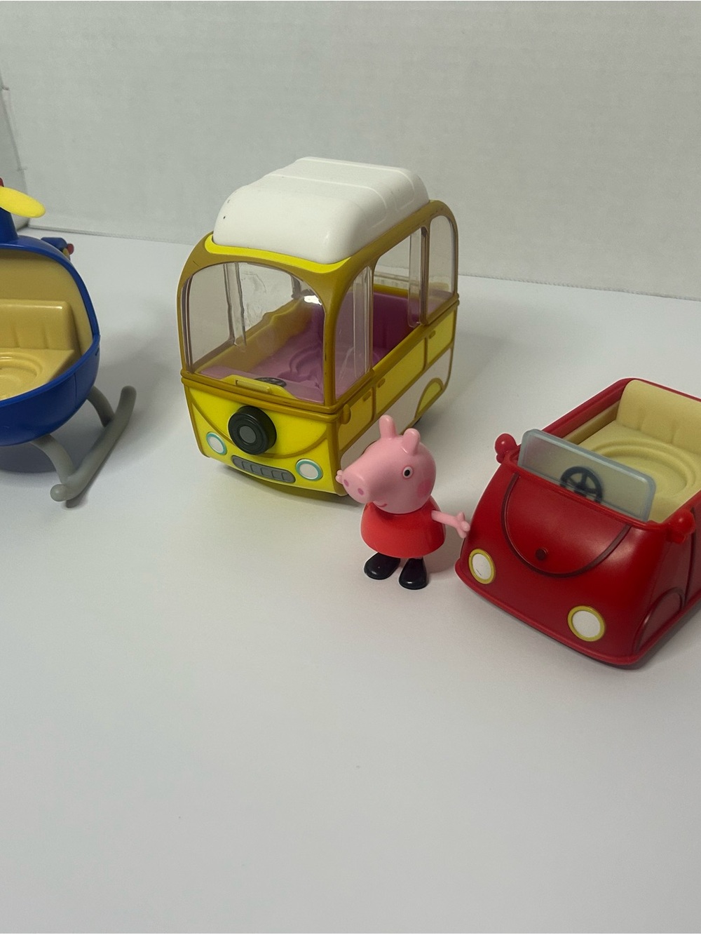 Peppa Pig Family Red Car Yellow Camper Peppa 2 Cars 1 Figure Peppa Lot Peppa f